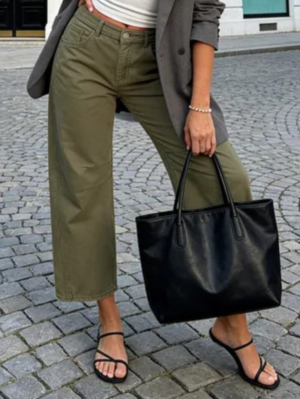 Flamingals Stitch Detail Straight Leg Crop Pants NWT Women's Large - Picture 4 of 13